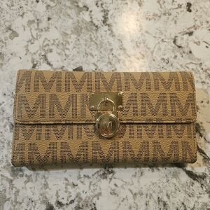 Milan wallet NEW